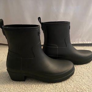 Hunter Boots: Refined Slim Fit Low Heel Ankle Boot